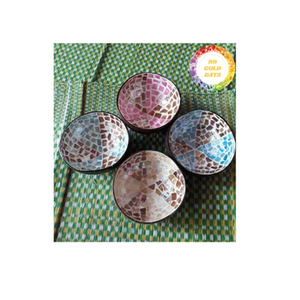 Tazón de cáscara de coco auténtico producto de coco hecho a mano ecológico de Vietnam adecuado para servir ensaladas y decoración - Product Image 3