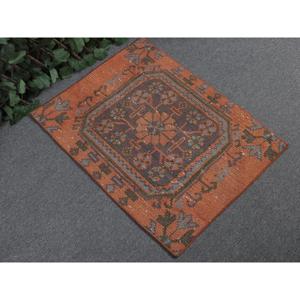 Tapis vintage 1,9 x 2,5 pieds, tapis turc, tapis en laine à imprimé animalier orange - Product Image 1