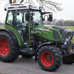 Tracteur Fendt 211 Vario Modèle FT211VG3 Bonne condition - Product Image 1