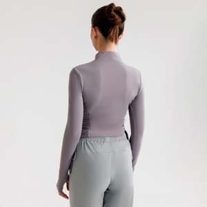 Top Deportivo Corto Color Gris Cumbre - Product Image 2