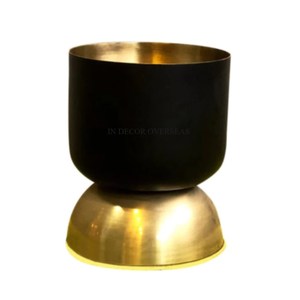 Direct Factory Supply Black Color Powder Coated Round Shape Flower Pot And <b>Planter</b> With High Grade <b>Gold</b> Plated Base Stand Supply - Product Image 1