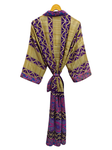 เสื้อคลุมเจ้าสาวน้ำหนักเบาชุดคลุมผ้าไหมสำหรับผู้หญิงชุดนอนเสื้อคลุมยาวพิมพ์ลายดอกไม้อินเดียชุดกิโมโนผ้าไหมส่าหรีรีไซเคิลวินเทจ - Product Image 3