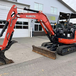 Miniexcavadora Kubota KX040-4 2020: Potencia y Precisión en un Paquete Compacto. Introducción a la Miniexcavadora Kubota KX040-4 2020 - Product Image 1