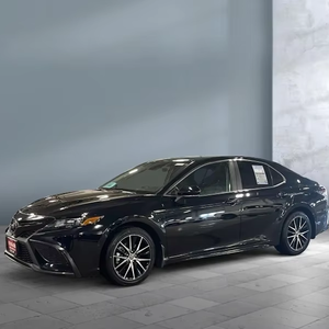 Toyota Camry XLE 2024 con Motor V6, Usado en Buen Estado, Tracción en las Cuatro Ruedas, Asientos de Tela con Interior Oscuro, Volante a la Izquierda - Product Image 1