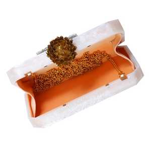 Bolso de mano de resina a la moda para regalo de boda, bolso de mano con hermosa decoración de Humayun World Crafts - Product Image 3