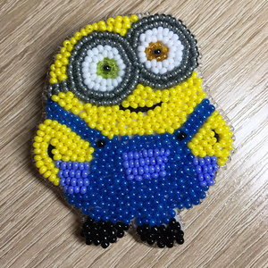 Geometric Beaded Brooch For Casual Wear Handcrafted Beaded Brooch With Custom Logo - Product Image 1