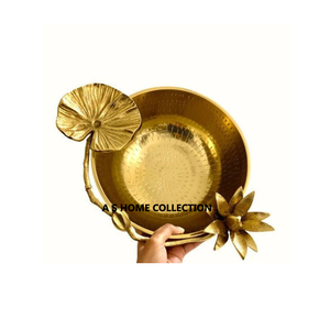 Bols à fruits à texture fantaisie plaqué or avec poignée en forme de feuille de fleur élégante pour la présentation à la maison - Product Image 1