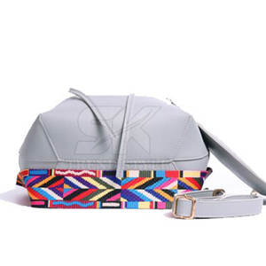 Bolsos de Moda de Cuero de Último Diseño, Bolsos de Mano de Cuero de un Solo Color Personalizados a Bajo Precio - Product Image 2