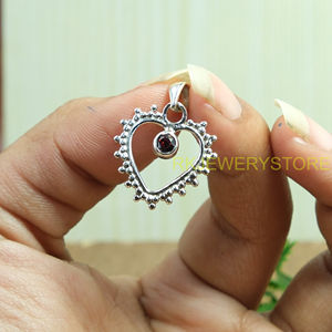 Pendentif en argent sterling 925 pur avec pierre précieuse grenat naturelle, design perlé fait à la main, pendentif statement, bijoux en argent - Product Image 1