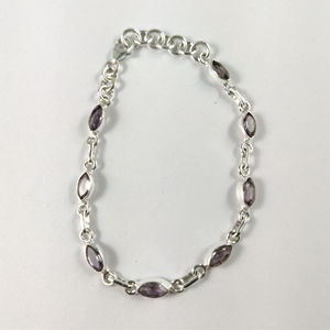 Bracelet perlé plaqué or (8,9 grammes) avec grenat, améthyste, perle, diamant et zircon – Style religieux tendance – Cadeau - Product Image 1