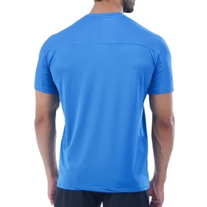 เสื้อยืดผู้ชายแขนสั้นทรงปกติ ระบายอากาศได้ดี สีพื้น คุณภาพดี เหมาะสำหรับเล่นกีฬา ใส่ในฤดูร้อน ผลิตจากผ้าฝ้าย 100% สำหรับออกกำลังกาย - Product Image 3