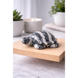 Sculpture artisanale en jaspe zèbre naturel, figurine d'animal en pierre polie - Product Image 1