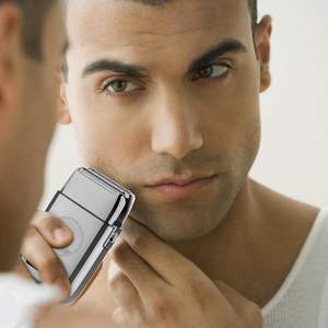 Rasoir électrique à grille oscillante rechargeable avec écran LED argenté pour hommes, sans fil, étanche IPX7, pour le lavage du visage - Product Image 6