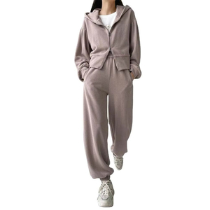 Conjuntos Deportivos de Moda Personalizados al por Mayor para Mujer, Conjuntos Deportivos de Poliéster para Entrenamiento y Running - Product Image 1