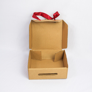 Caja de embalaje de alimentos corrugado respetuoso con el medio ambiente con logotipo personalizado para pasteles y dulces al por mayor de Vietnam - Product Image 4