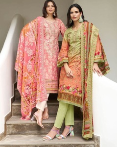 Collection de costumes Sal-war en pur coton avec broderie lourde de style imprimé pakistanais en vente en ligne - Product Image 6