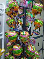 Top Giant Lollipop Multi Colored Hard Plastic Stick With Mini Fruity Candy And Sweet Marshmallows In Bag
