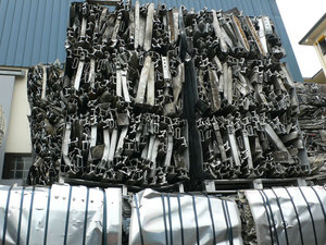 Chatarra de Aluminio 6063, Extrusión Térmica, 99.99% de Contenido de Al, 25 kg TH24, para Reciclaje de Alambre de Aluminio - Product Image 6