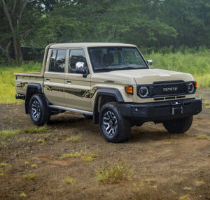 Toyota Land Cruiser 79 2.8 - Product Image 1