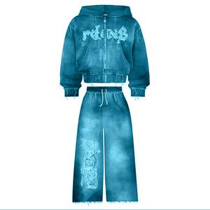 Conjunto Deportivo de Invierno Transpirable con Capucha y Estampado 3D con Efecto Desgastado, Pantalones Deportivos Acampanados con Capucha y Logotipo Personalizado - Product Image 4