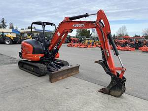 Miniexcavadora Kubota KX040-4 2020: Potencia y Precisión en un Paquete Compacto. Introducción a la Miniexcavadora Kubota KX040-4 2020 - Product Image 3