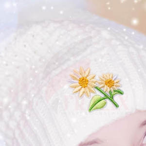 Parche bordado de tela de sarga hecho a mano de Pakistán, nuevo diseño personalizado, estilo cosido, plástico de PVC, forma de flor hecha a mano - Product Image 4