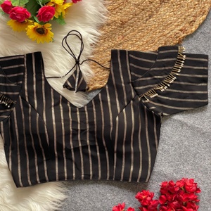 Elegante blusa de seda Georgette con cuello en V Corte único Mangas de pasta Espalda abierta Estilo formal de verano - Product Image 4