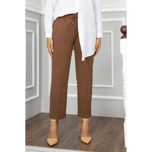 Pantalon marron modeste à jambe large et taille élastique – Style pantalon avec caractéristique unique - Product Image 3