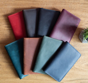 Cartera de cuero Vintage Premium con cierre de cremallera para hombres y mujeres, regalo de negocios de moda con grabado personalizado para hombres y mujeres - Product Image 1