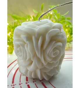 Bougies parfumées luxueuses avec forme de fleur de rose et parfums personnalisés, cire écologique, parfaites pour l'aromathérapie et les cadeaux - Product Image 3