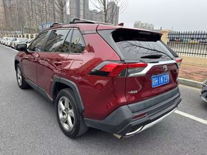 Motor Diésel Turbo de Segunda Mano de Lujo 2024 para SUV RAV4 con Asientos de Cuero, Interior Oscuro y Transmisión Automática - Product Image 6
