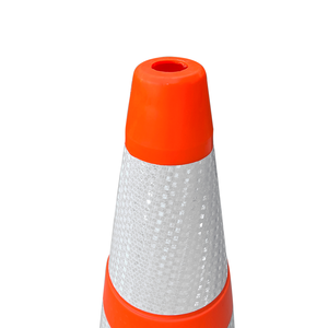 Cône de signalisation de sécurité 72 cm pour la sécurité routière - PVC américain - Product Image 3