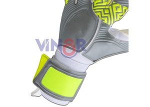 Guantes de Portero Profesionales Personalizables Rojos, Protección de Látex de Alta Calidad para Entrenamiento de Fútbol, Guantes de Portero de Fútbol - Product Image 2