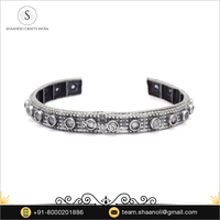 Haute qualité Style indien traditionnel fait à la main argent oxydé laiton ouvert réglable manchette Bracelet bijoux avec des pierres pour les femmes