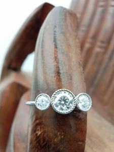 Fantaisie personnalisé Solitaire grand 4 carats or 14k 18k fiançailles ovale VVS Moissanite mariage bague en diamant pour les fêtes cadeaux 100% - Product Image 5