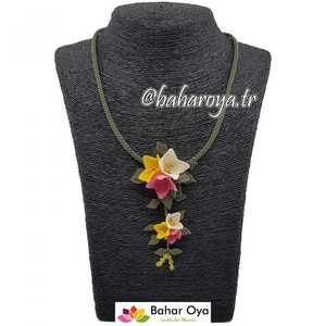 Pembe-Gri Collares de cuentas de moda İğne Oyası Dört Çiçekli Buket Kolye - Product Image 1