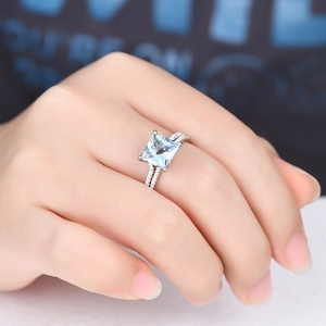 แหวนหมั้นแต่งงานผู้หญิงสไตล์โรแมนติก ประดับเพชรซิร์คอนทรงรัศมี ตัวเรือนเงินแท้ 925 แบบหนามเตย ได้รับการรับรองจากผู้เชี่ยวชาญ - Product Image 6