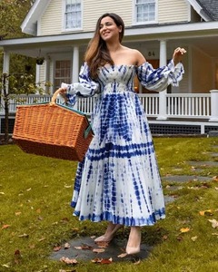 Robe longue à épaules dénudées pour femmes de style indien 100% robe d'été en coton pour les fêtes en club élégantes et en vente - Product Image 4