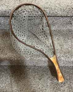 Épuisette de pêche à la mouche d'extérieur avec cadre en bois et filet en caoutchouc, outil de capture de truites à lancer à la main - Product Image 4