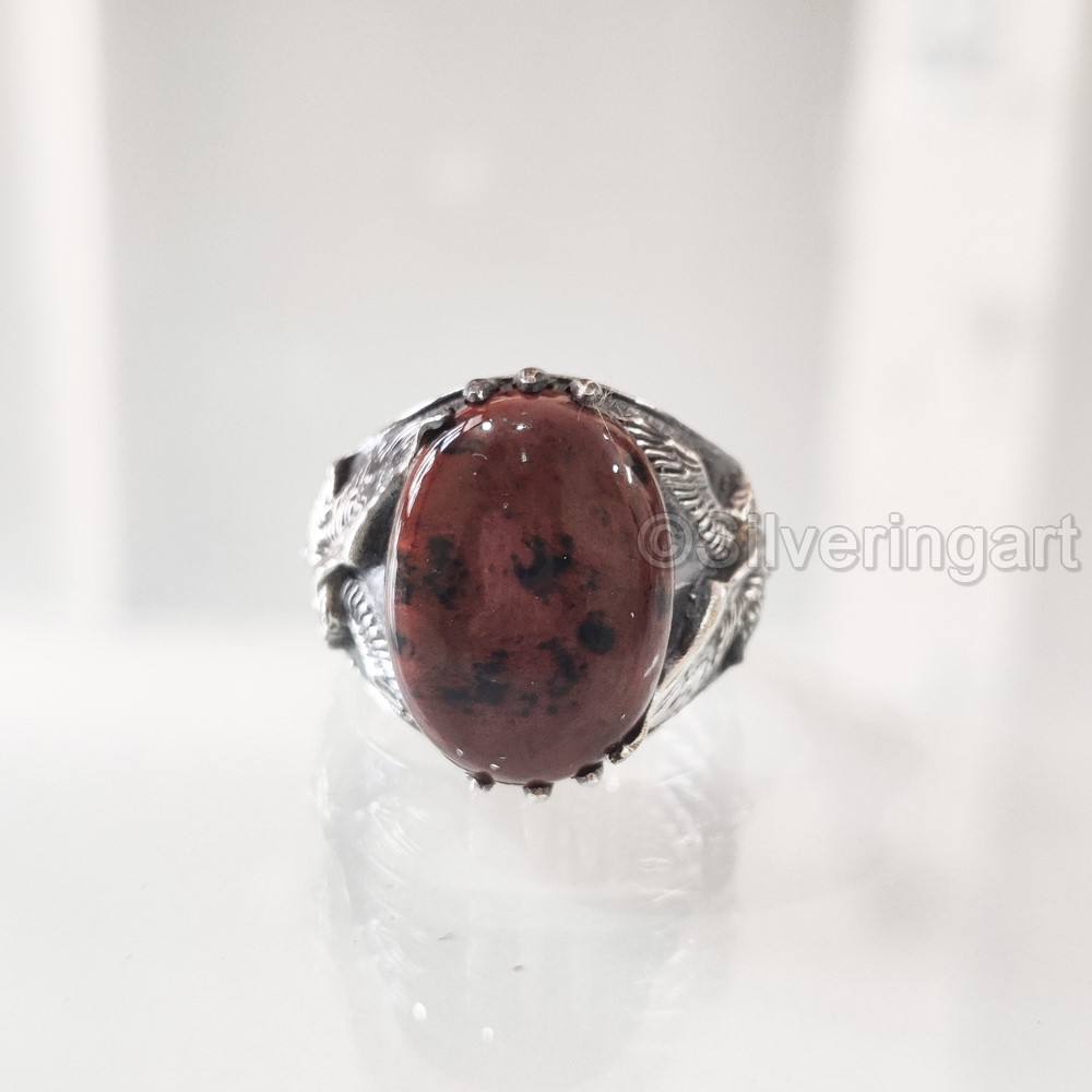 สีน้ำตาล