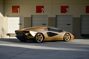 Lamborghini Countach LPI 800-4 2023, Motor V12 de 6.5 Litros, Motor Eléctrico de 48 Voltios - Product Image 3