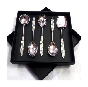 Ensemble de cuillères à salade en acier inoxydable de qualité supérieure avec poignée en feuille Design décoratif pour la cuisine à domicile et l'utilisation de cadeaux - Product Image 6