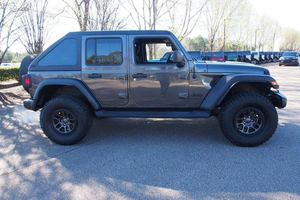 ( T&D ) รถจี๊ปแรงเลอร์ SUV มือสอง สภาพดีเยี่ยม - Product Image 2