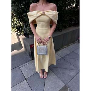 Vestido Largo Amarillo para Mujer missJANELL, Mezcla de Poliéster y Elastano, Diseño Elegante y Fluido para Uso Casual y de Fiesta - Product Image 6