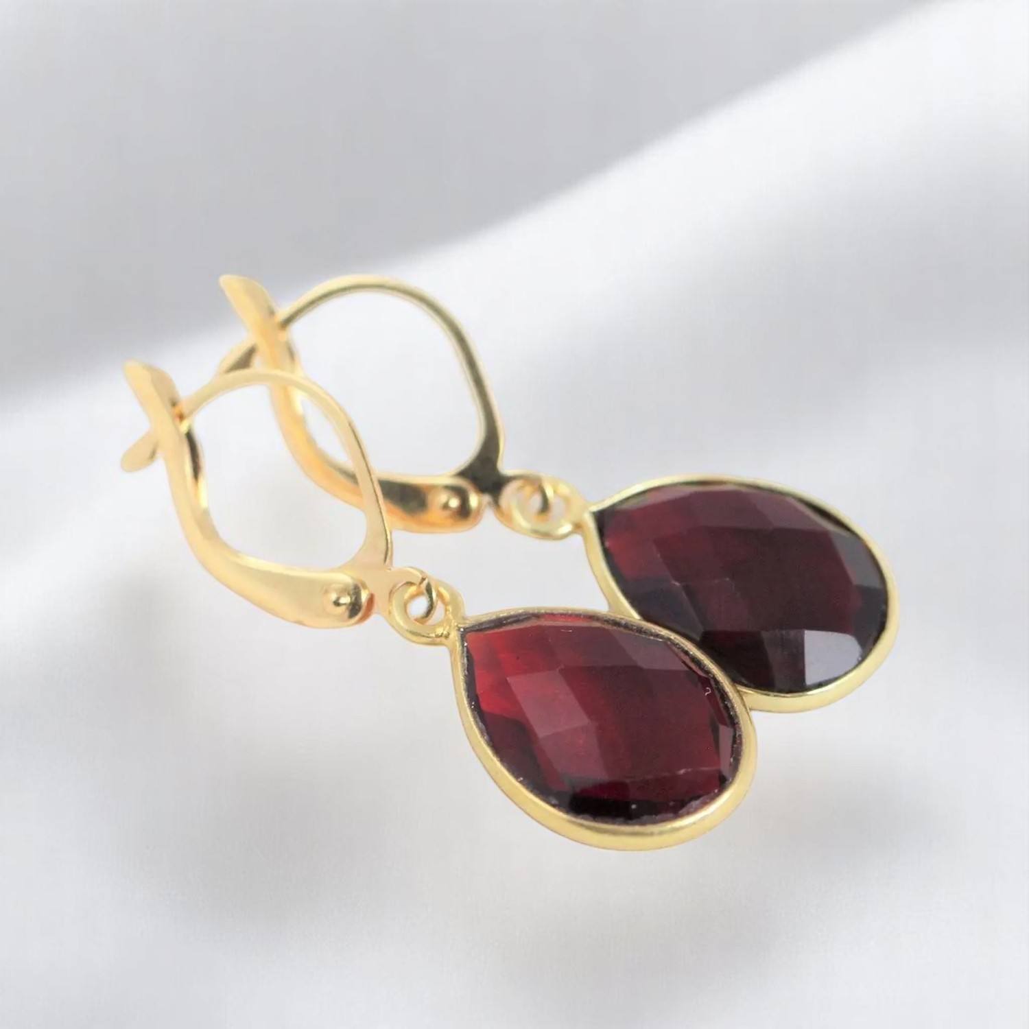 โกเมนทอง