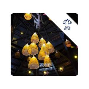 BEST SELLER Lampe en bambou Utilisée pour l'éclairage décoratif et la création d'ambiance intérieure Pour l'usine au Vietnam - Product Image 1