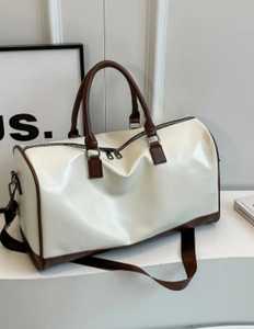 Sac de sport élégant de grande capacité pour hommes Sac à bandoulière en cuir durable en nylon et polyester Voyage Sports Utilisation en extérieur - Product Image 4