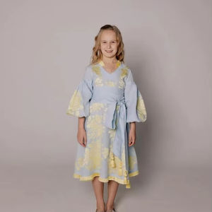 เดรสยูเครนแบบเปิดด้านหน้าคอวีเปิดด้านหน้าสำหรับเด็กชุดเดรสปักลายสวยงามเป็นมิตรต่อสิ่งแวดล้อม - Product Image 1