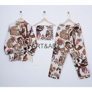 Conjuntos de pijama florales de talla grande para mujer, tela de algodón suave, diseño Floral único, Conjunto de pijama de estilo transpirable y Sexy suave y cómodo - Product Image 4