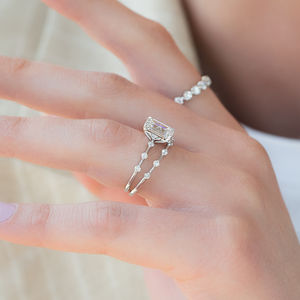 Bague en diamant moissanite 2 carats 3mm personnalisée en usine bijoux de fête d'anniversaire de mariage en or jaune et blanc - Product Image 3